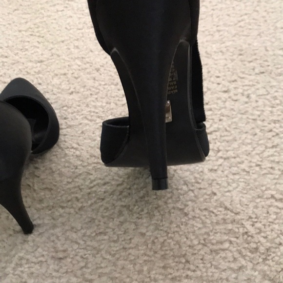 Heels - Picture 4 of 4